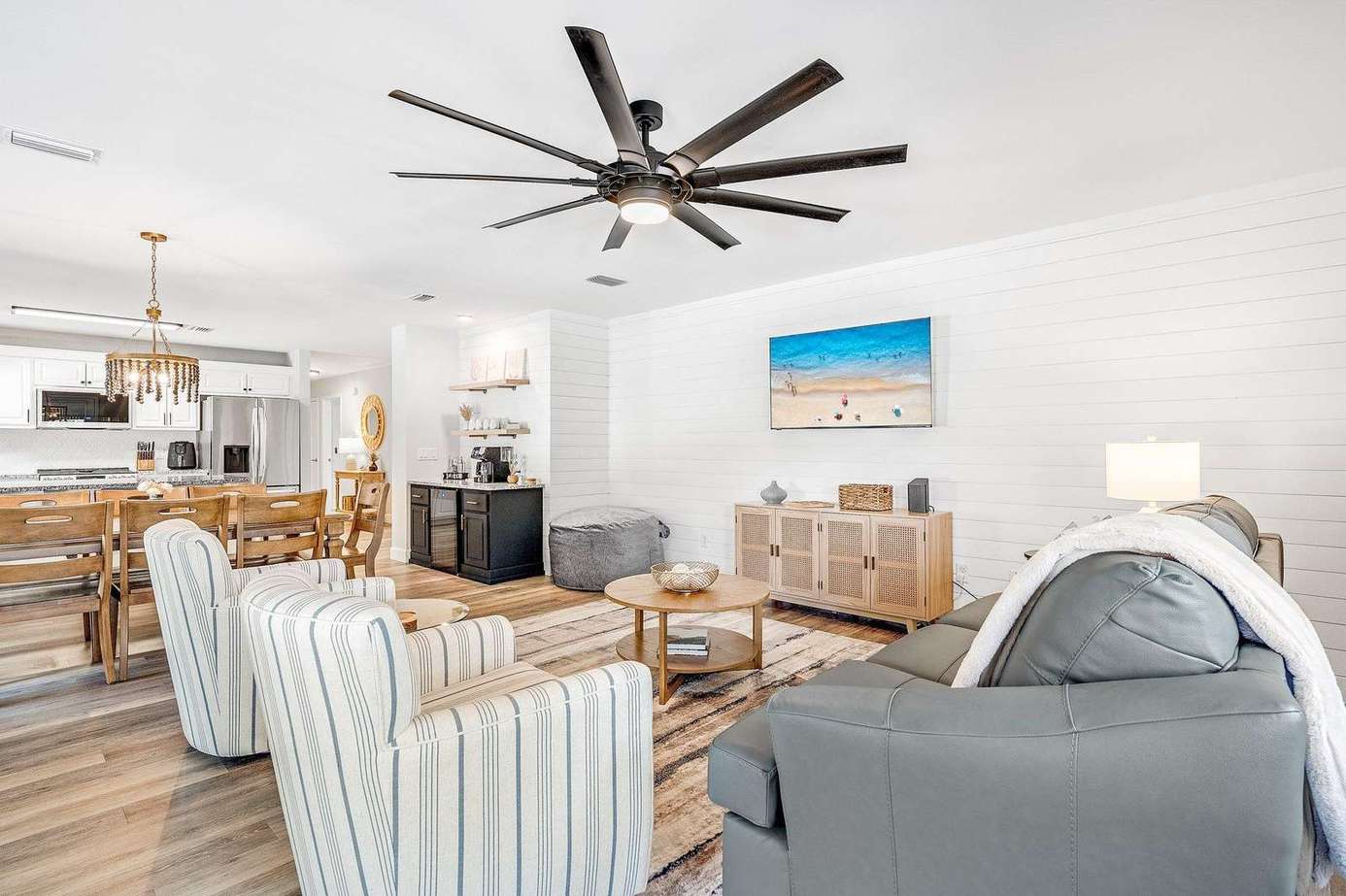 2813 Lagoon Knoll | Chalet Blanc