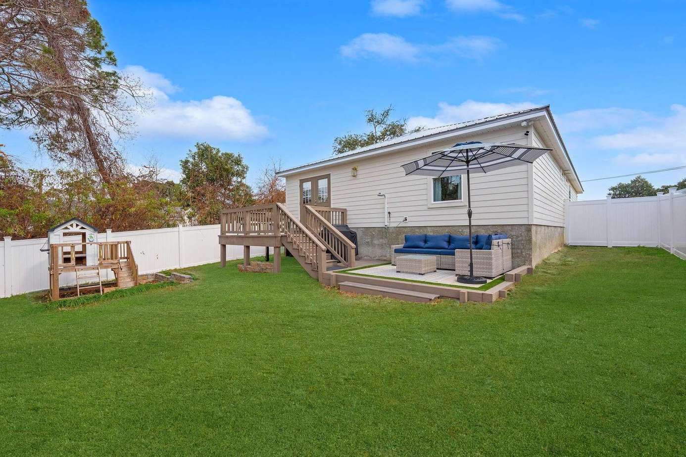 2813 Lagoon Knoll | Chalet Blanc
