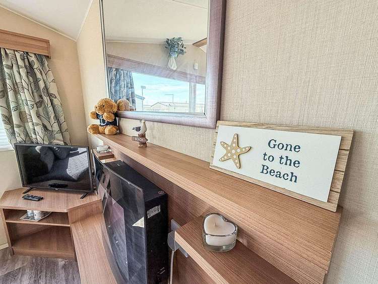 50006G⭐ – Grouse, 3 bed, 8 berth caravan with D/G & C/H. Ruby rated. Preview 4