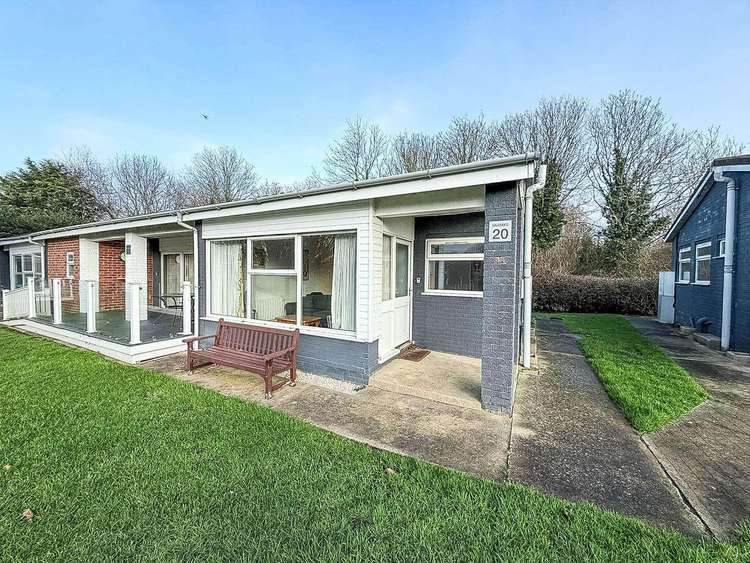 12020B⭐ – Broadlands Marina, 2 bed, 6 berth chalet with D/G & electric panel heaters. Opal rated. Preview 0