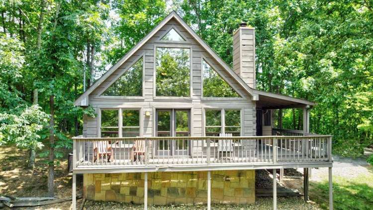 Bear Cove Retreat – Country Pines Resort Preview 0