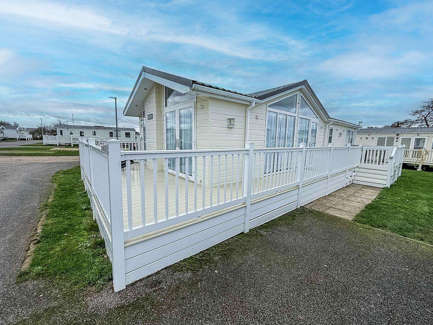 Whether you need a midweek recharge or a weekend retreat, our flexible check-in days and last minute bookings make it easy to book your next UK getaway. - property