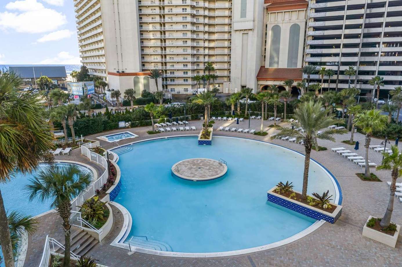 Laketown Wharf #2032 | Coastline Cove