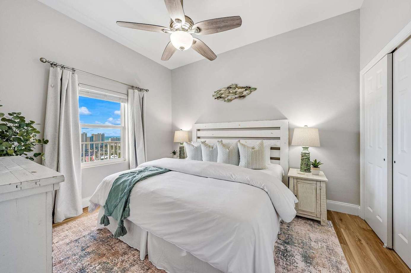 Laketown Wharf #2032 | Coastline Cove