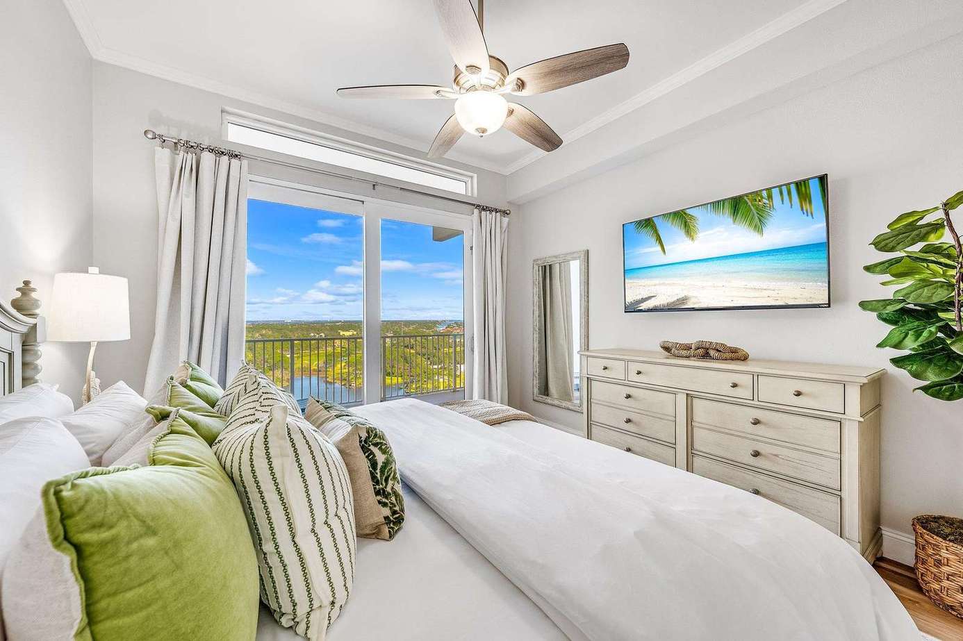 Laketown Wharf #2032 | Coastline Cove