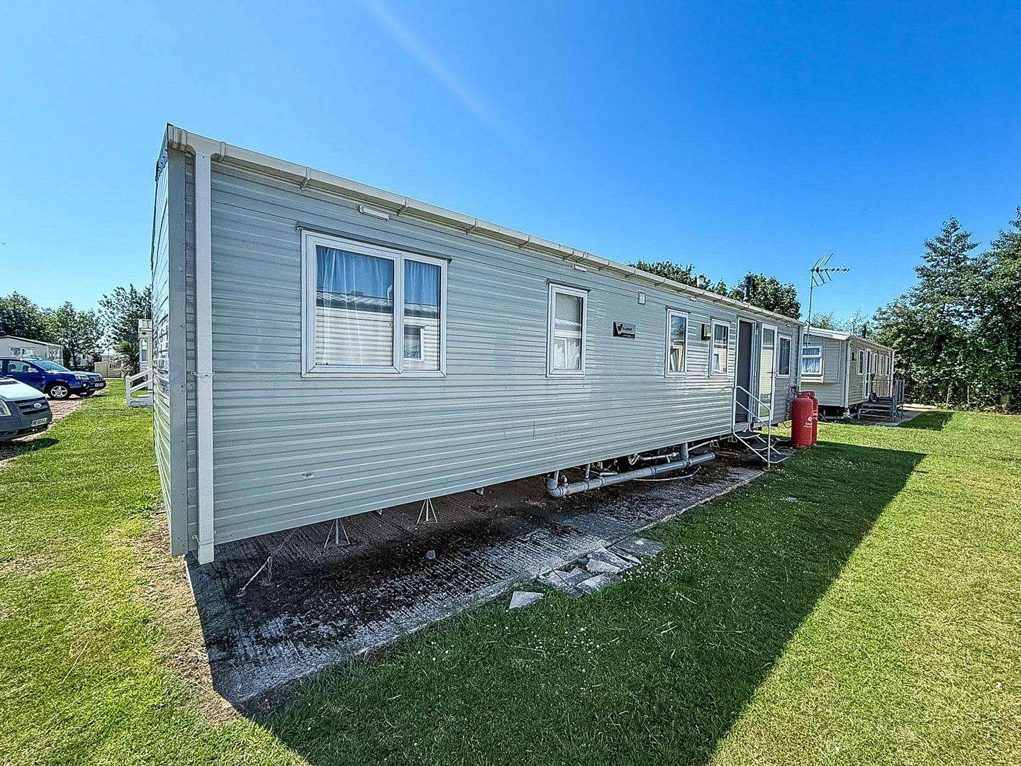 Discover the perfect caravan for your next UK holiday with 2cHolidays at Dovercourt Holiday Park in Harwich, Essex. - property