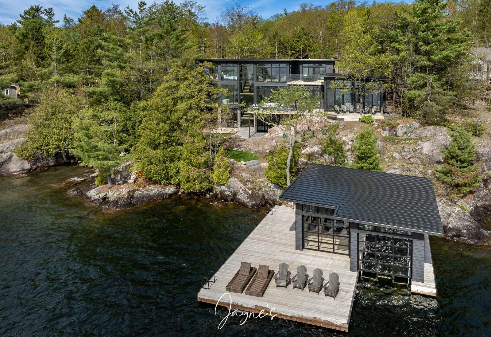Cottage & Boathouse