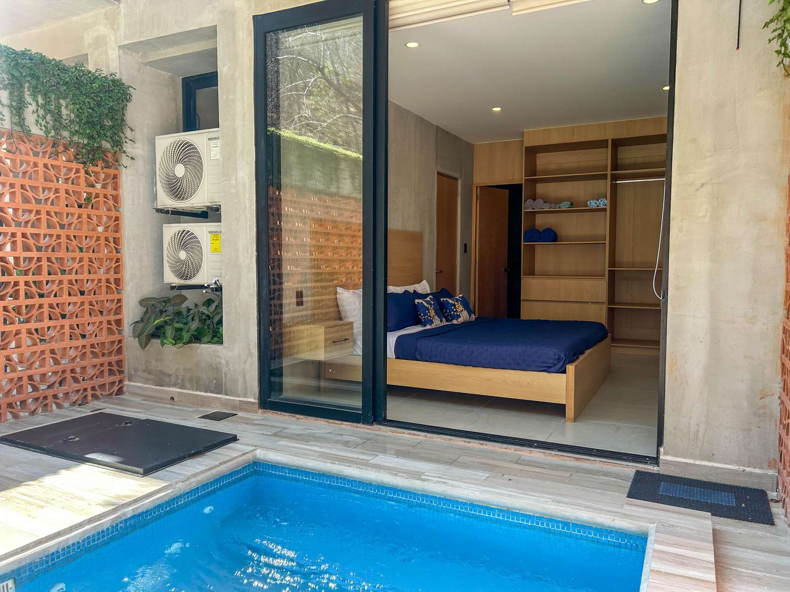 Terranova 104 Preview 0