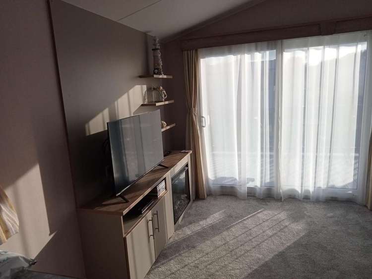 88037OB⛱️ – Old Bolingbroke, 3 bed, 6 berth caravan with front decking, D/G and C/H. Opal rated. Preview 0