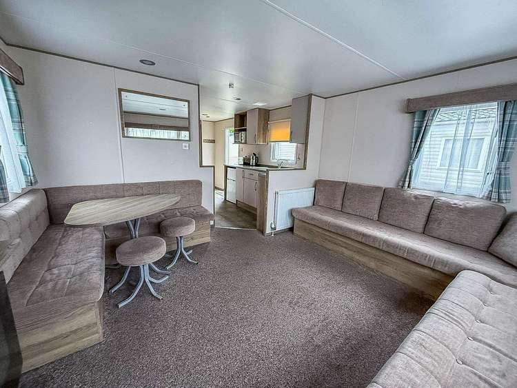 27032SW⭐ – Seawick, 2 bed, 6 berth caravan with D/G & C/H. Ruby rated. Preview 4