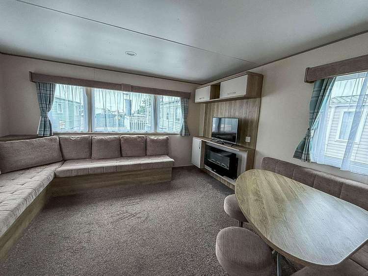 27032SW⭐ – Seawick, 2 bed, 6 berth caravan with D/G & C/H. Ruby rated. Preview 5