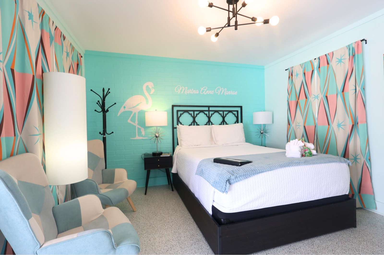 Room 3: Marina Anne Monroe Preview 0