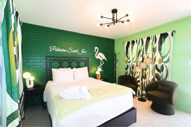 Room 6: Palmira Saint Joe Preview 0