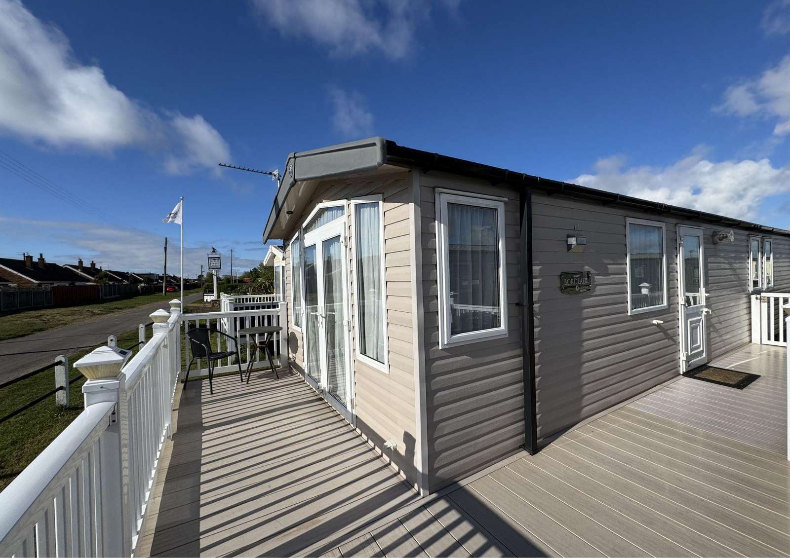 Enjoy a stay on Eastern beach caravan park in Caister. Sleeping 8 this caravan is perfect for a holiday in Norfolk. Book today for summer 2026 getaway - property