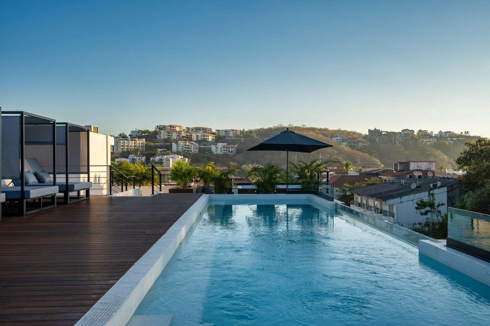 105193 – Ziba Condos & Suites - property