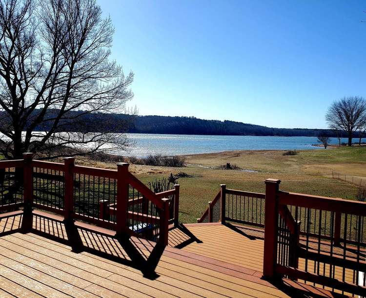 Koester's Retreat - 4 Bdrm Lakefront home Preview 0