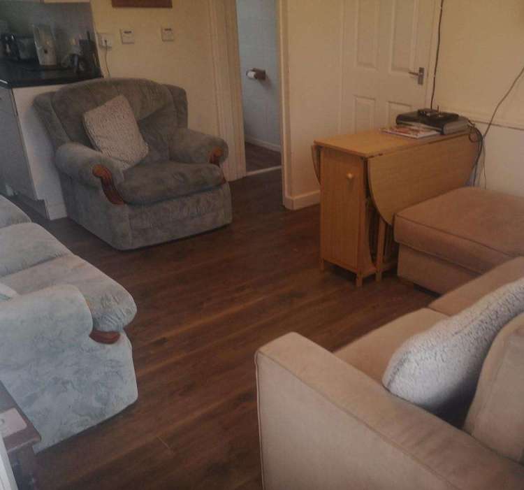 97009S⛱️ – Sandown Bay, 2 bed, 4 berth chalet. Ruby rated. Preview 1