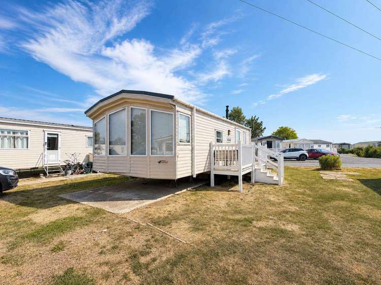 36056A⭐ – A area, 2 bed, 6 berth caravan with decking. Ruby rated. Preview 0
