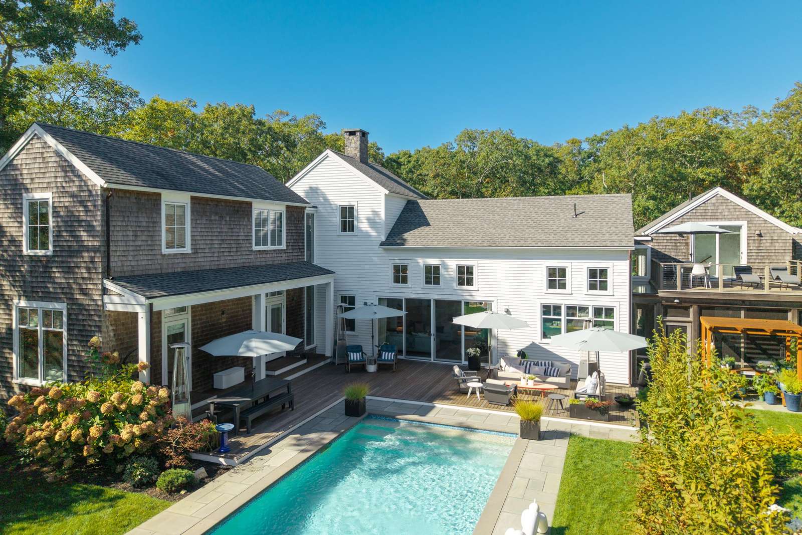 Lovely Modern Farmhouse in Lambert's Cove with a Stunning Pool! Preview 0
