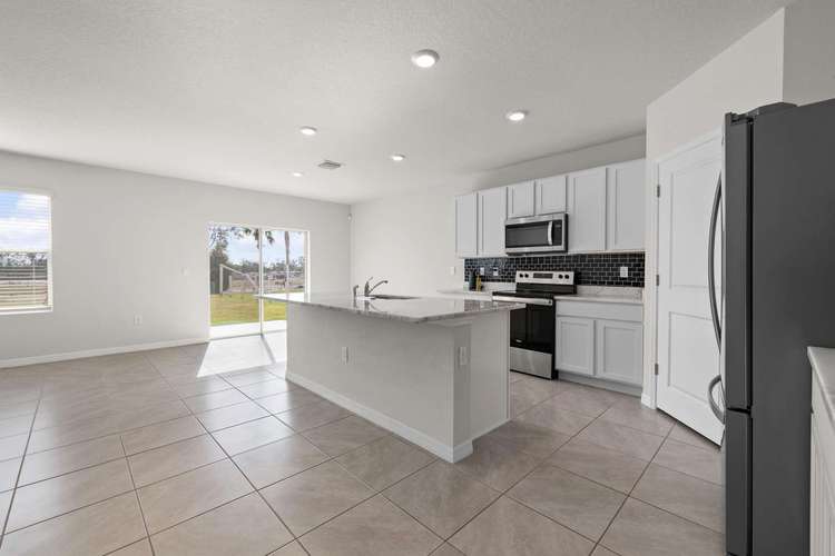 Unfurnished, Brand-new 5-bedroom, 3-bathroom sanctuary Preview 0