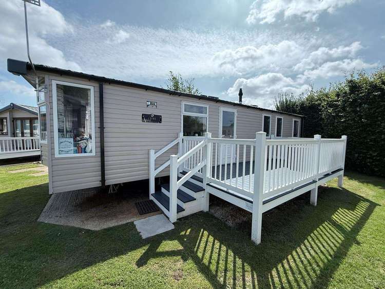 70831C⭐ – Cherry, 3 bed, 8 berth caravan with decking, D/G and C/H. Ruby rated. Preview 0