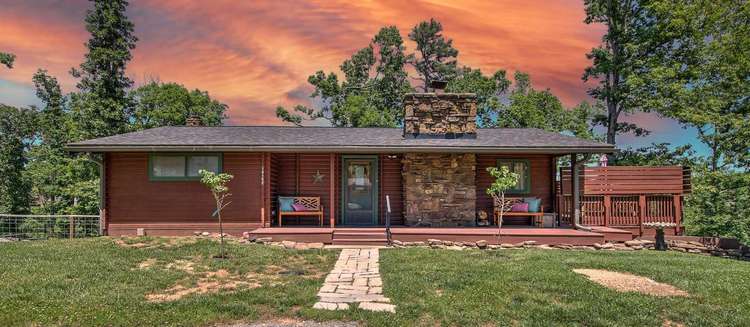 LOREL'S LOG HOUSE 3BDR/Lake,Trails,Firepit,Pool Table Preview 0