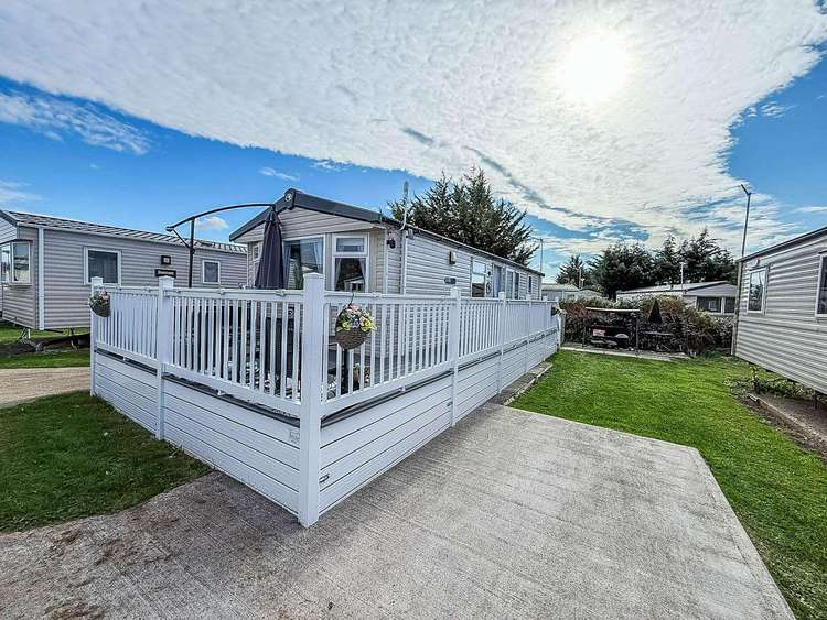 36046D⭐ – D area, 2 bed, 6 berth caravan with decking. Opal rated Preview 0