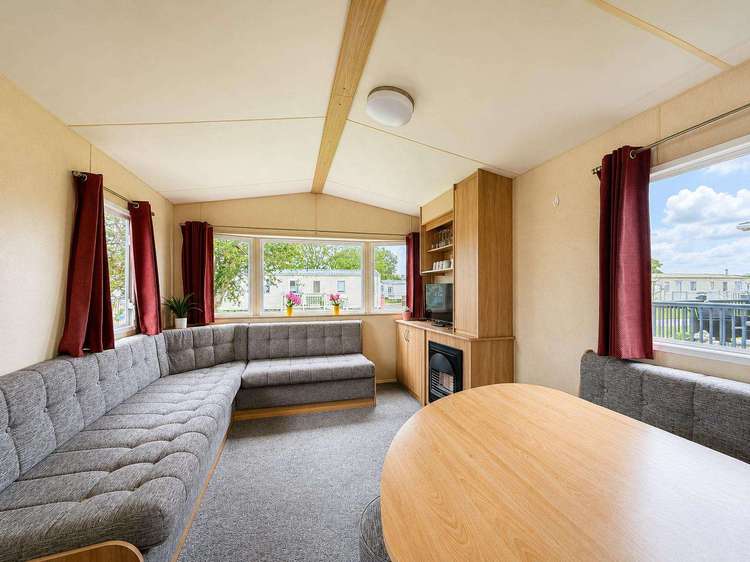 35197S⭐- 3 bed, 8 berth caravan. Emerald rated. Preview 5