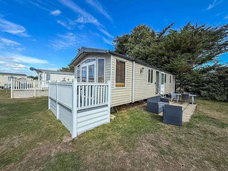 46516V⭐ – Valley Farm, 2 bed, 6 berth caravan with front decking, D/G & C/H. Opal rated. Preview 0