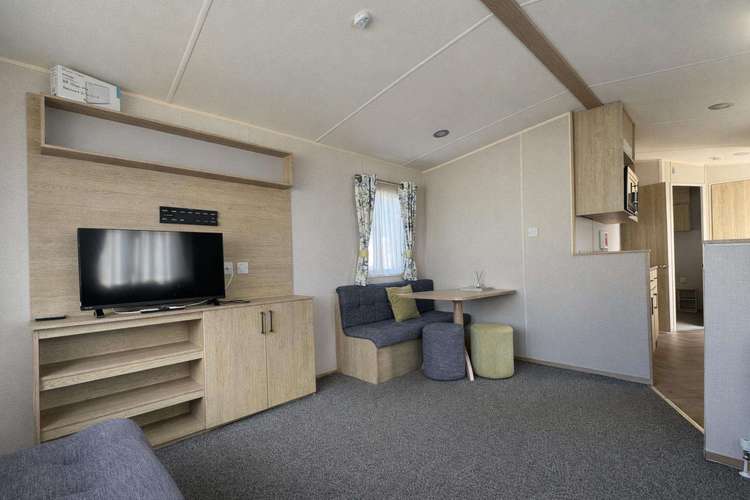 71002D⭐ – Deer, 2 bed, 6 berth caravan with double glazing and central heating. Opal rated. Preview 5
