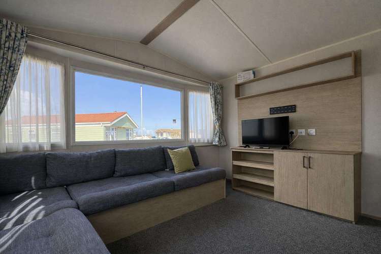 71002D⭐ – Deer, 2 bed, 6 berth caravan with double glazing and central heating. Opal rated. Preview 4