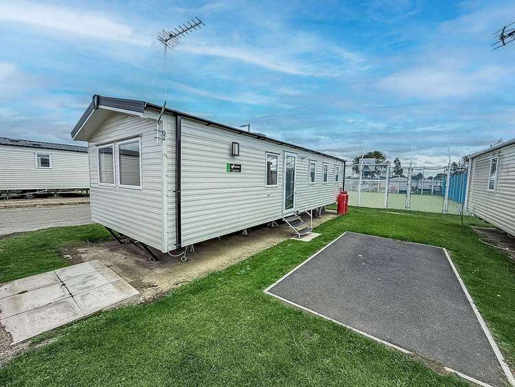 50010aE⭐ – Eagle, 3 bed, 8 berth caravan with D/G & C/H. Opal rated. Preview 0