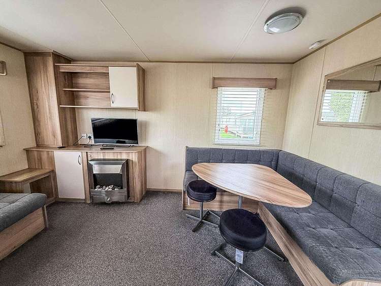 50013aE⭐ – Eagle, 3 bed, 8 berth caravan with double glazing. Emerald rated. Preview 5
