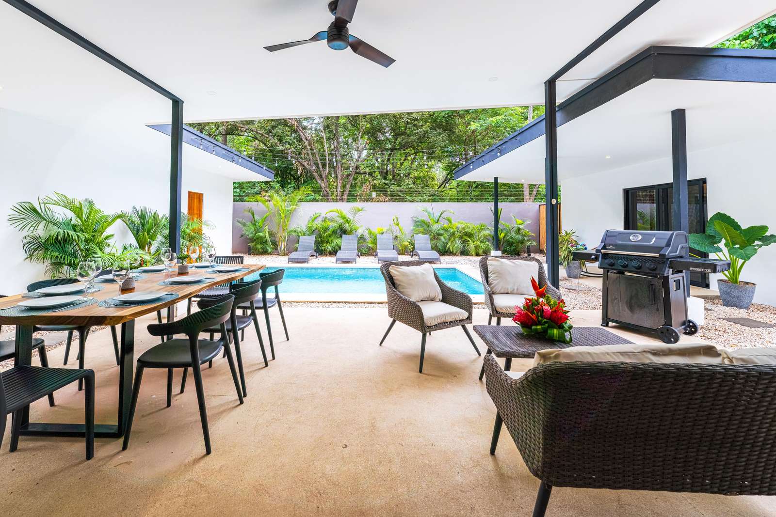 Welcome to Serenity Surf Villa