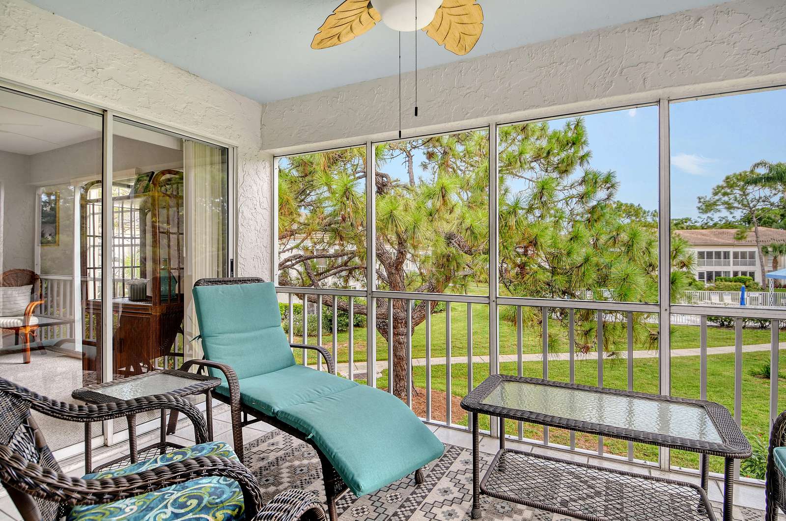 NEW! Charming 2/2 Condo Meadows Wedgewood Top Floor Preview 0