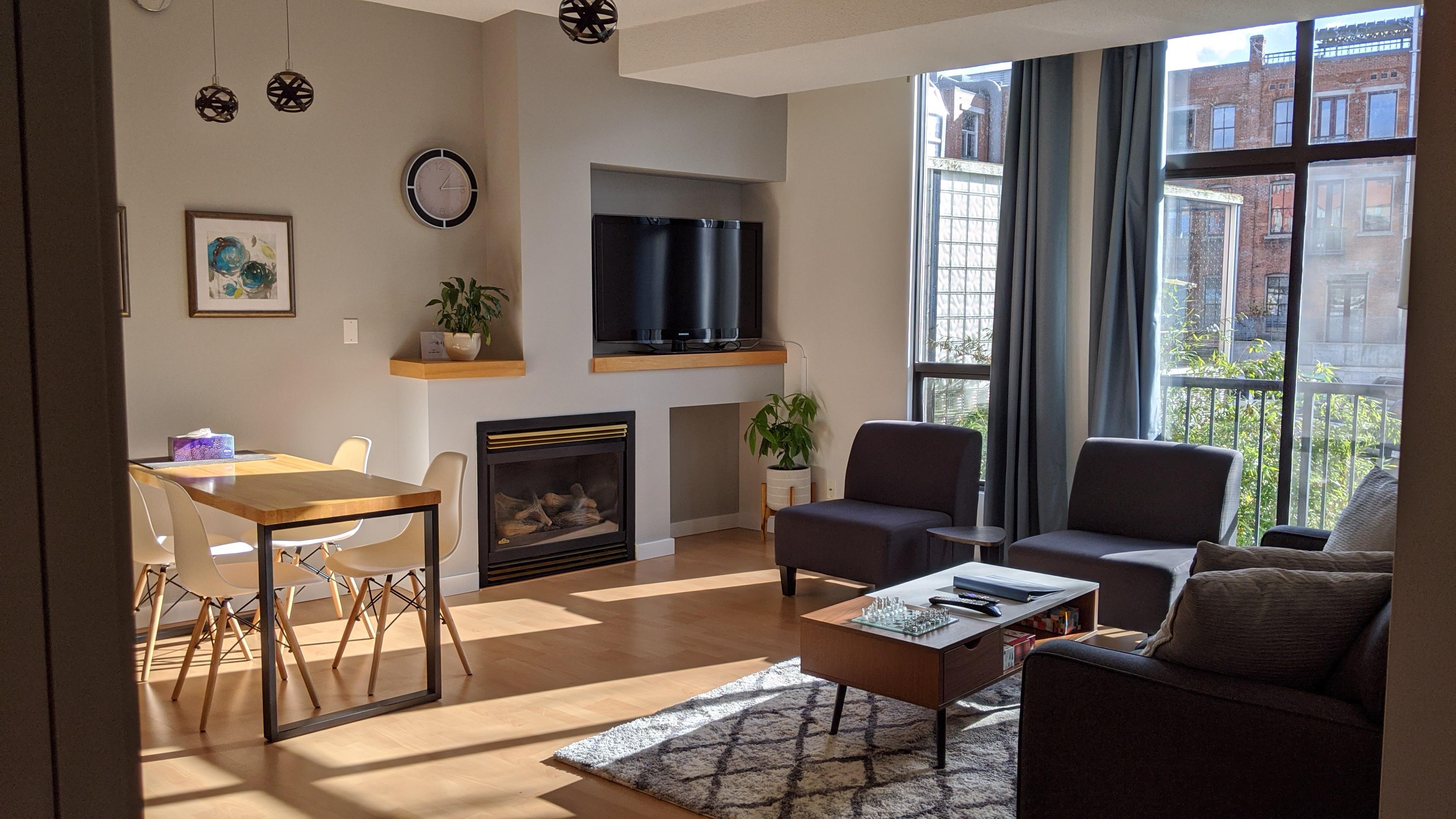 Newly Listed: Inner Harbour Retreat