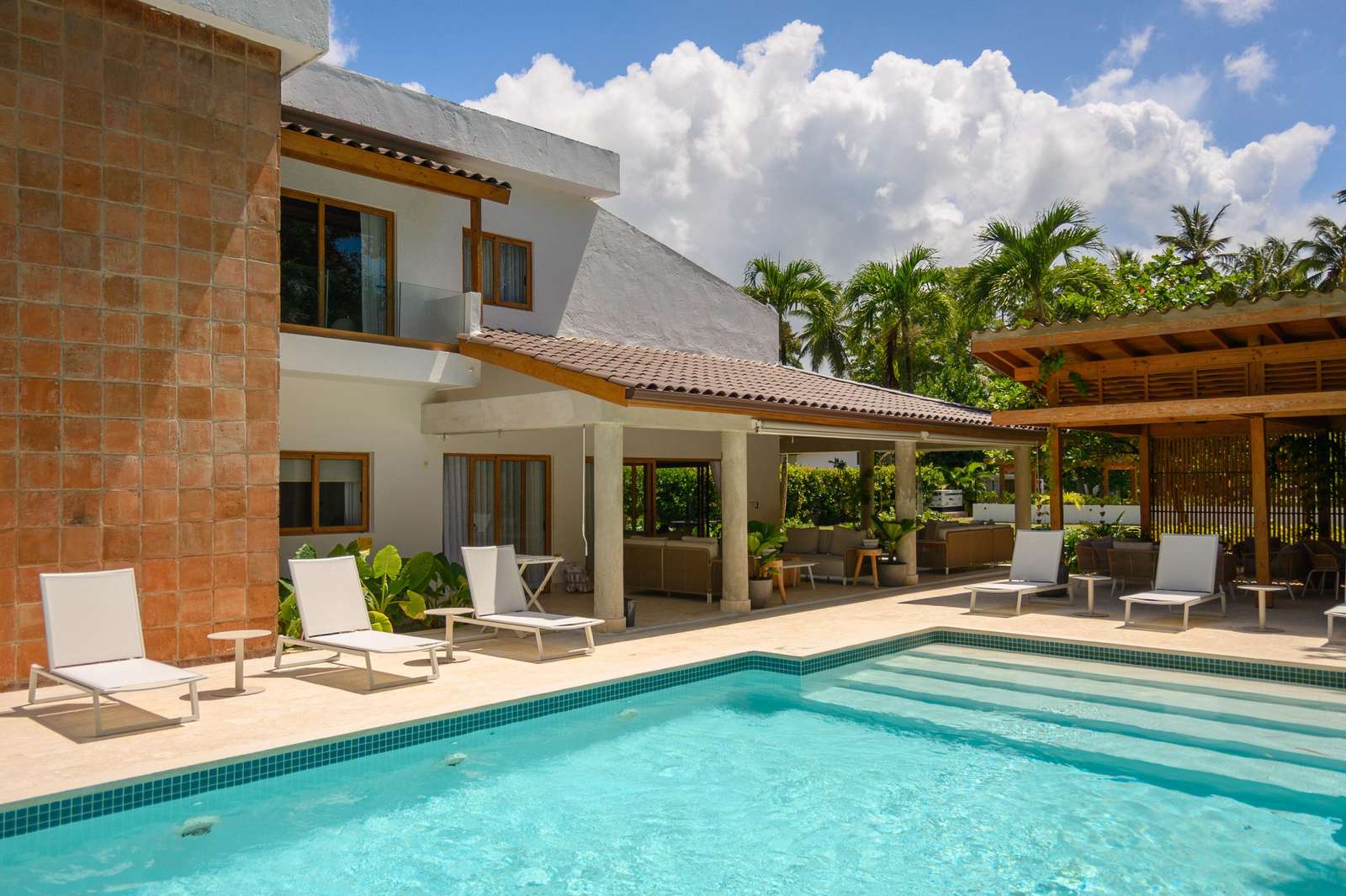New! Gorgeous Portillo Beach Villa w/ pool & staff Preview 0