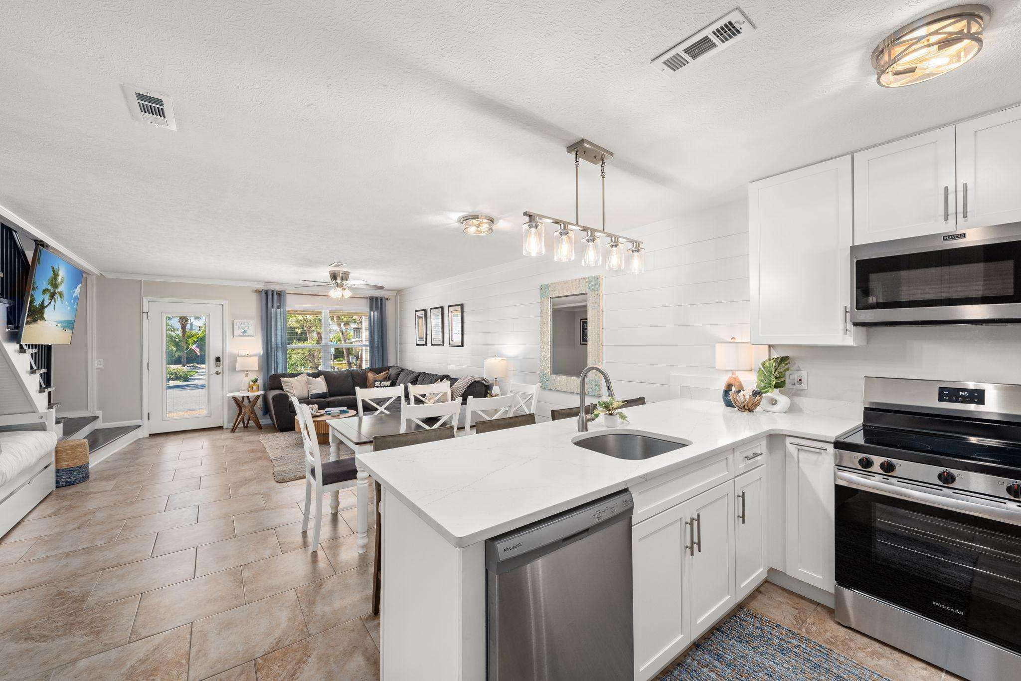 8 Chateau Rd | Carpe Beachem