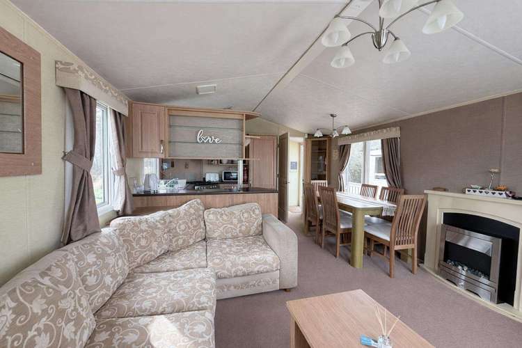 79005KG⭐ – Kew Grove area, 3 bed, 8 berth with decking, D/G and C/H. Opal rated Preview 5