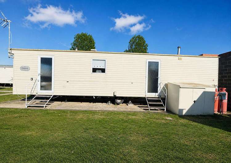 26263E⭐ – Evergreen area, 3 bed, 8 berth caravan. Emerald rated. Preview 0