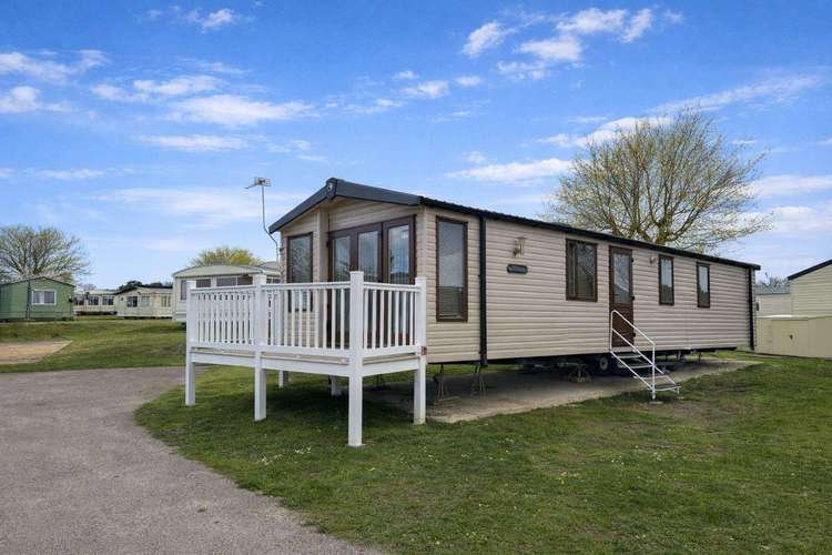 70724C⭐ – Cherry, 2 bed, 6 berth caravan with decking, D/G and C/H. Opal Rated. Preview 0