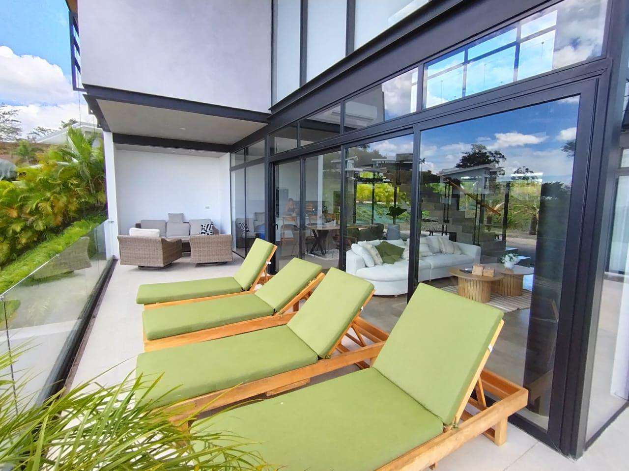 Lomas LS38 Preview 0