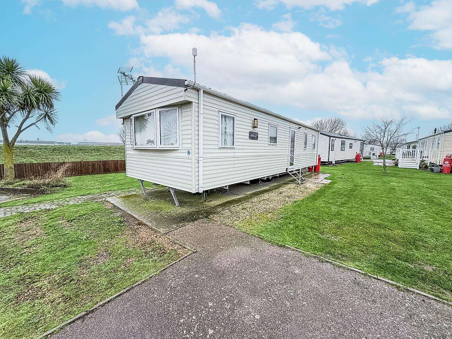 Escape to the Essex sunshine coast and discover all that St Osyth Beach has to offer. Minutes from the beach it is the perfect base for the whole family. - property