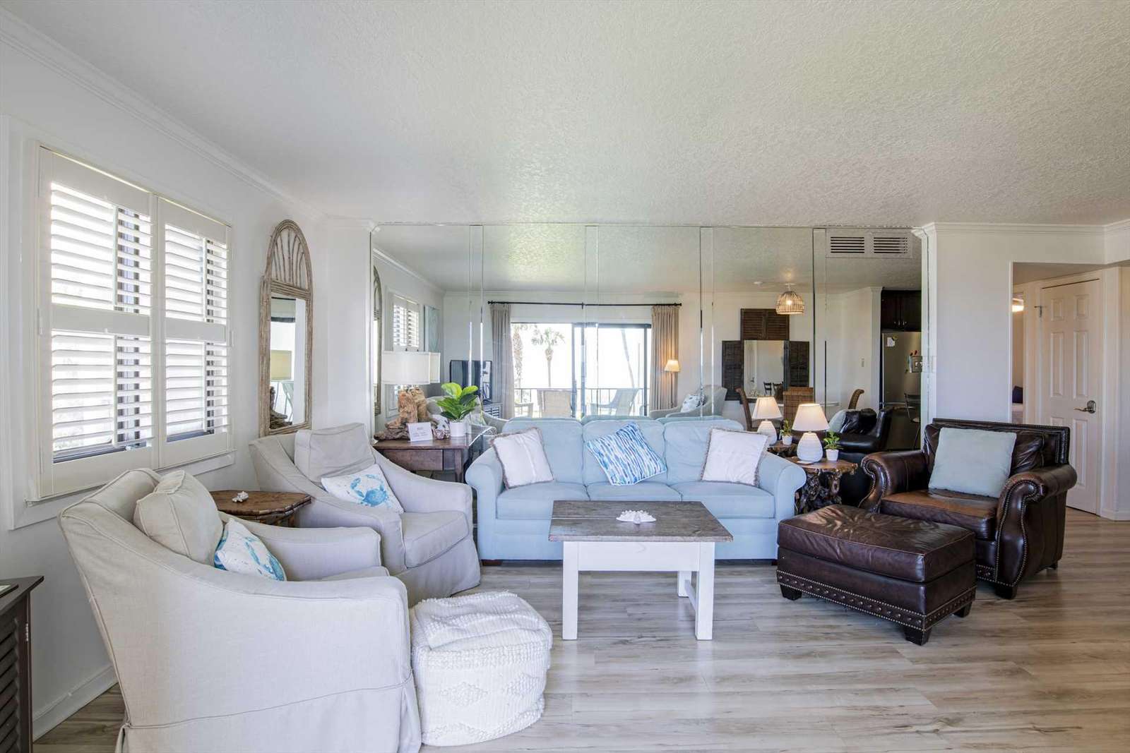 Mariner 215 Preview 0