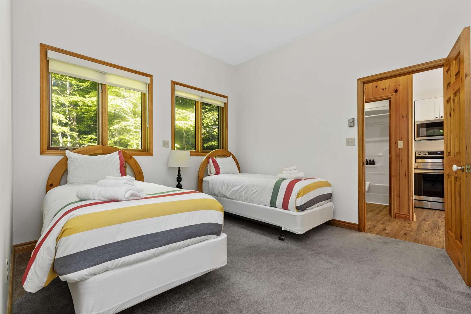 Port Cunnington-Great Blue Heron Suite #2 Preview 2