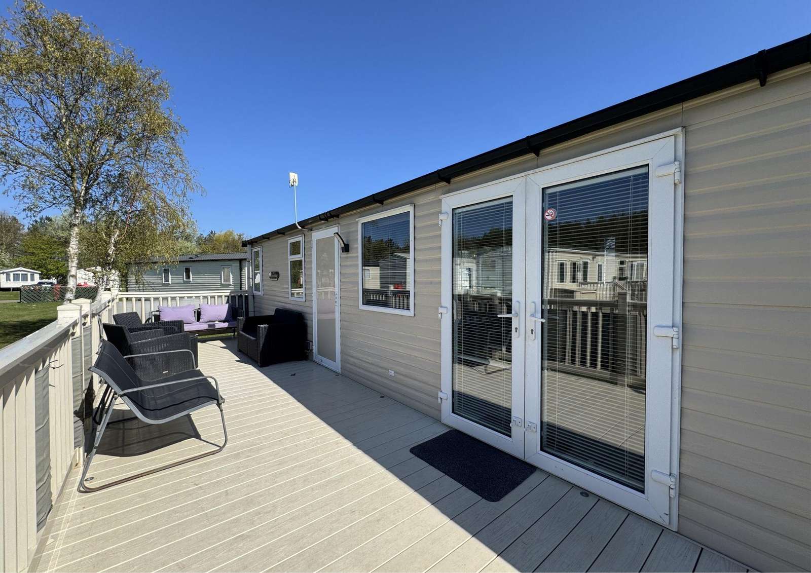 Enjoy a break at Cleethorpes Beach at this modern 3 bed, 8 berth caravan. The whole family will love staying here, book your summer 2026 break to Yorkshire today. - property
