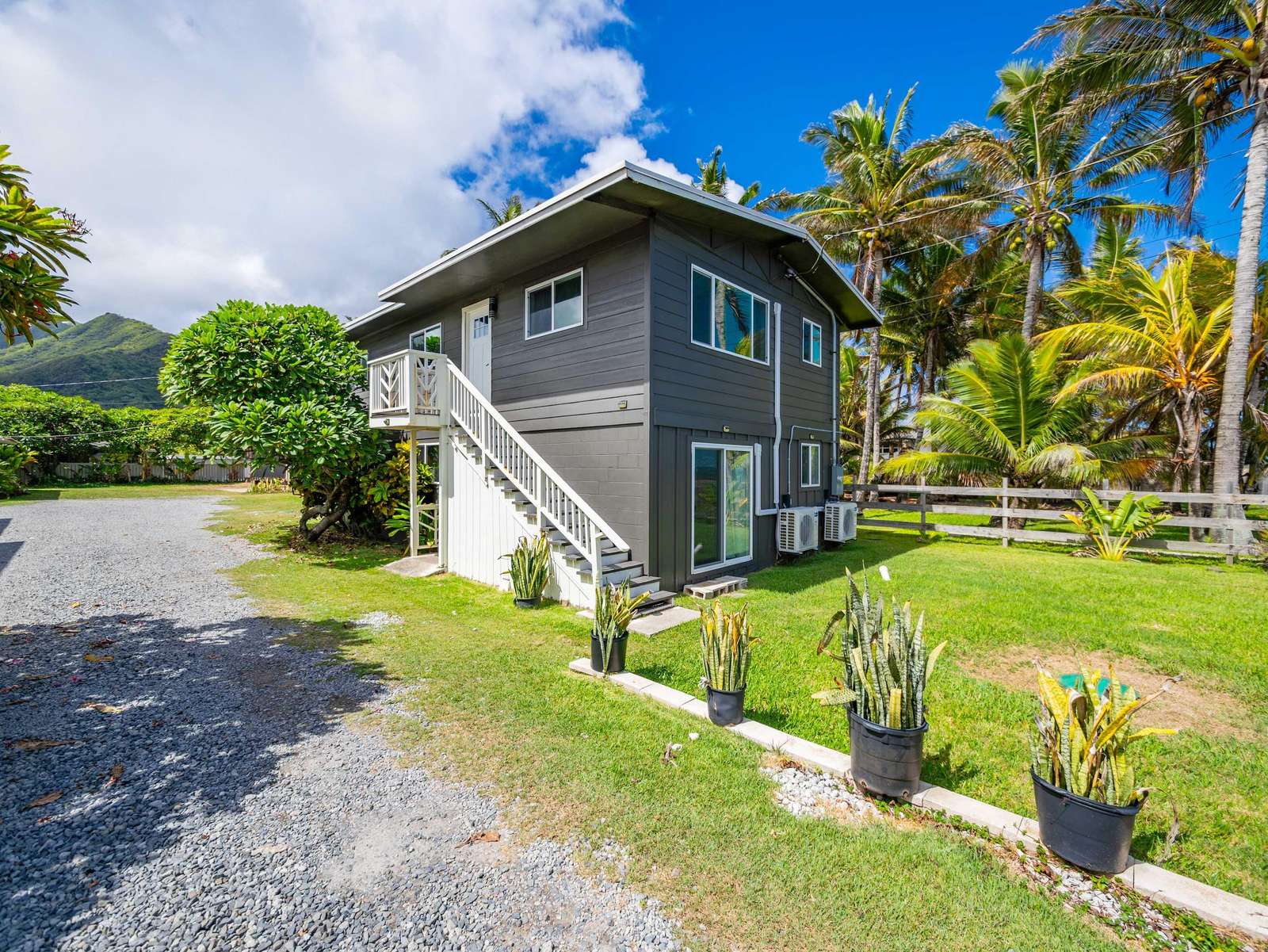 HAUULA PRIDE Unit 1 (Black Upstairs) Preview 0