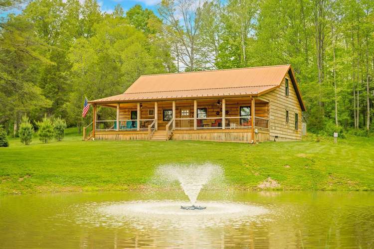 Bear’s Den Natalie’s Log Cabin Preview 0