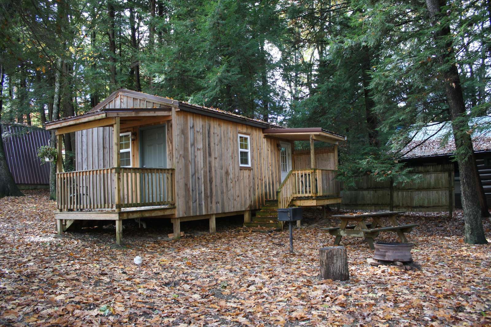 Fair Winds Cabin 2 - property