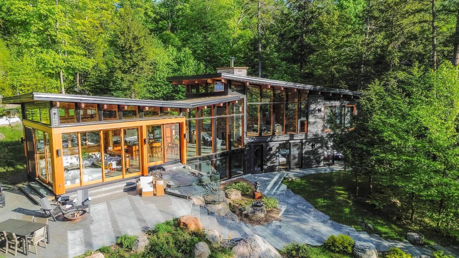 The Cottage Preview 0